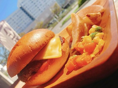 海の見えるメインダイニングは、ママ会ランチに最適です！