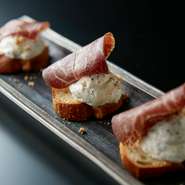 大好評につきグランドメニュー化。一度は食べるべし。