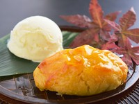 ホクホクの甘ーいスイートポテトにアイスをとかしてどうぞ！
