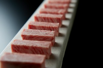 「おいしいお肉」にこだわり、たどり着いた「雌牛」