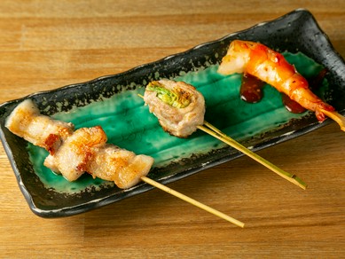 オリーブオイルでヘルシーに焼き上げた『鉄板串焼き』