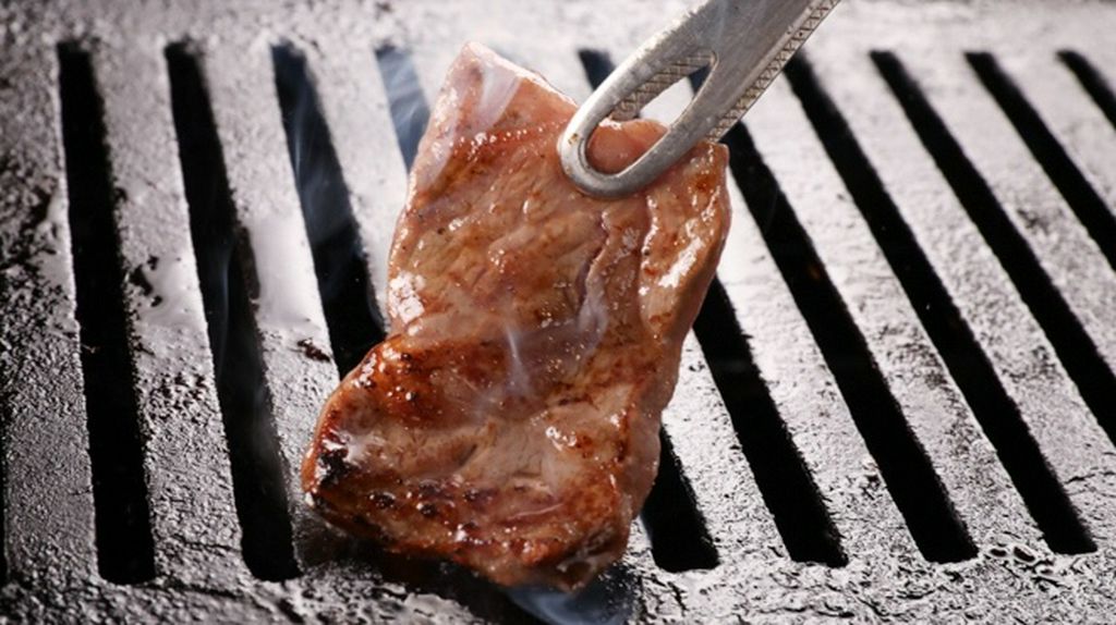 ジューシーな黒毛和牛をご堪能下さいませ