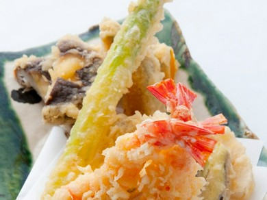 丹精込めて揚げる極上の天ぷら