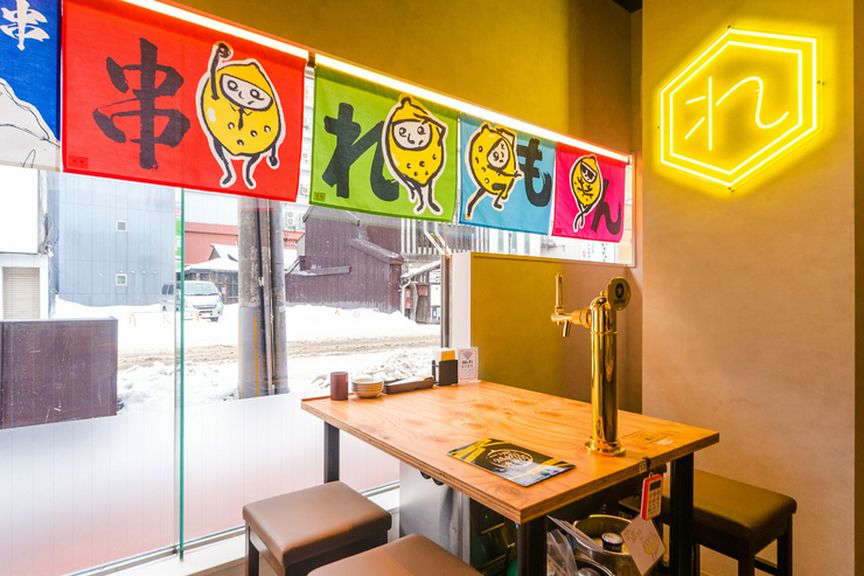 セルフ飲み放題で会話も弾む。距離を縮めたい2人にピッタリ