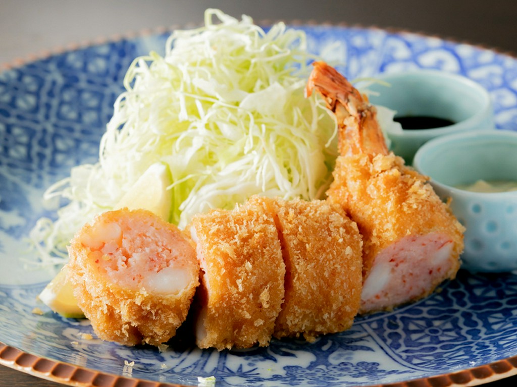 ボリュームたっぷりが嬉しい。お店の定番『大海老フライ』