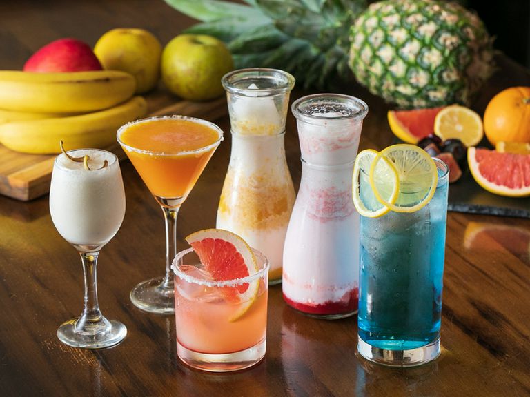 珍しいスムージー系のカクテルも含んだ『フリードリンク』