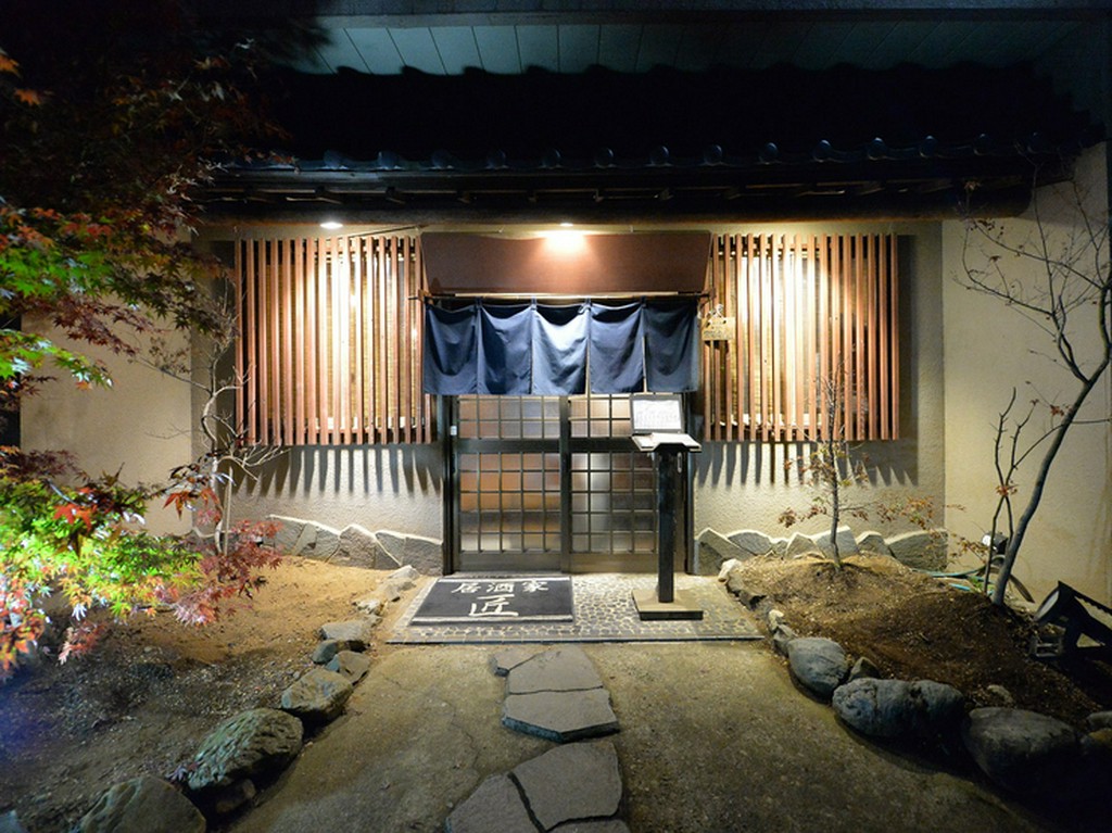 JR常磐線「佐貫駅」西口から徒歩2分