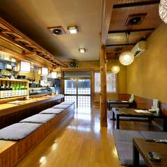 17：00～翌5：00まで営業（L.O.4：00）