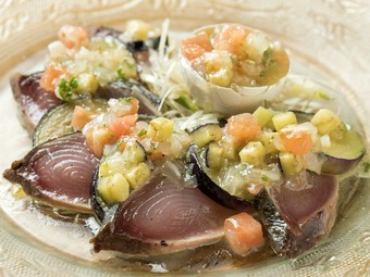 旬を五感で楽しむ季節限定メニュー『カツオと夏野菜のカルパッチョ』