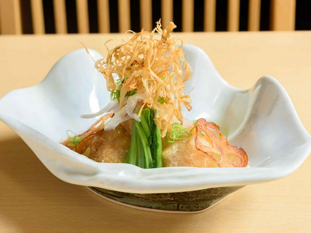 人気！　モチモチふわふわのご当地メニュー『岩国蓮根真丈わさびあんかけ』