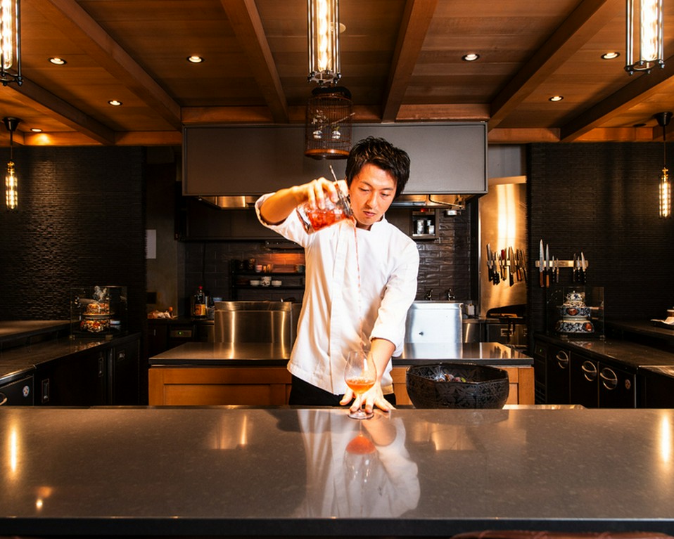 五感で楽しむカウンター料理