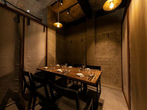 大人の女子会を演出する上質な空間