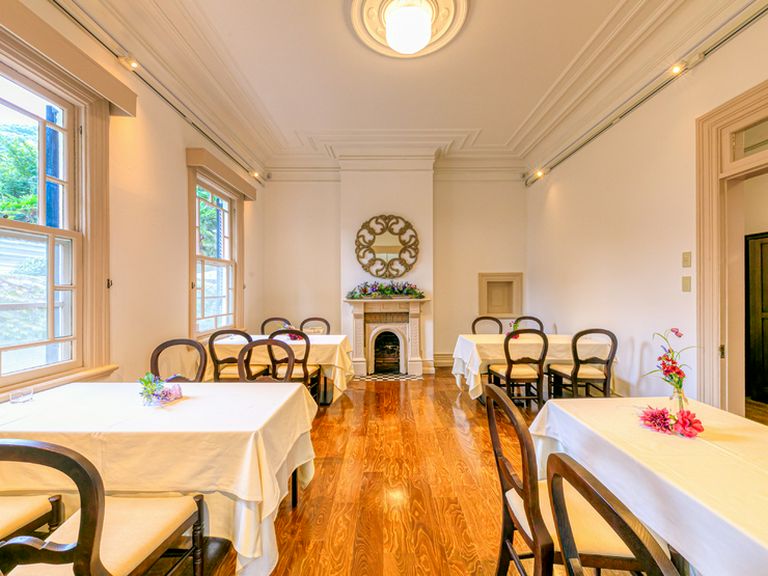 穏やかな時が流れ、どこか温かな気持ちになれる内装