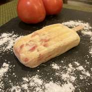串揚げにも使用している沖縄の雪塩がトマトアイスと合う事に気づきました。