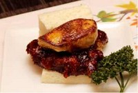 黒毛和牛とフォアグラのロッシーニサンド