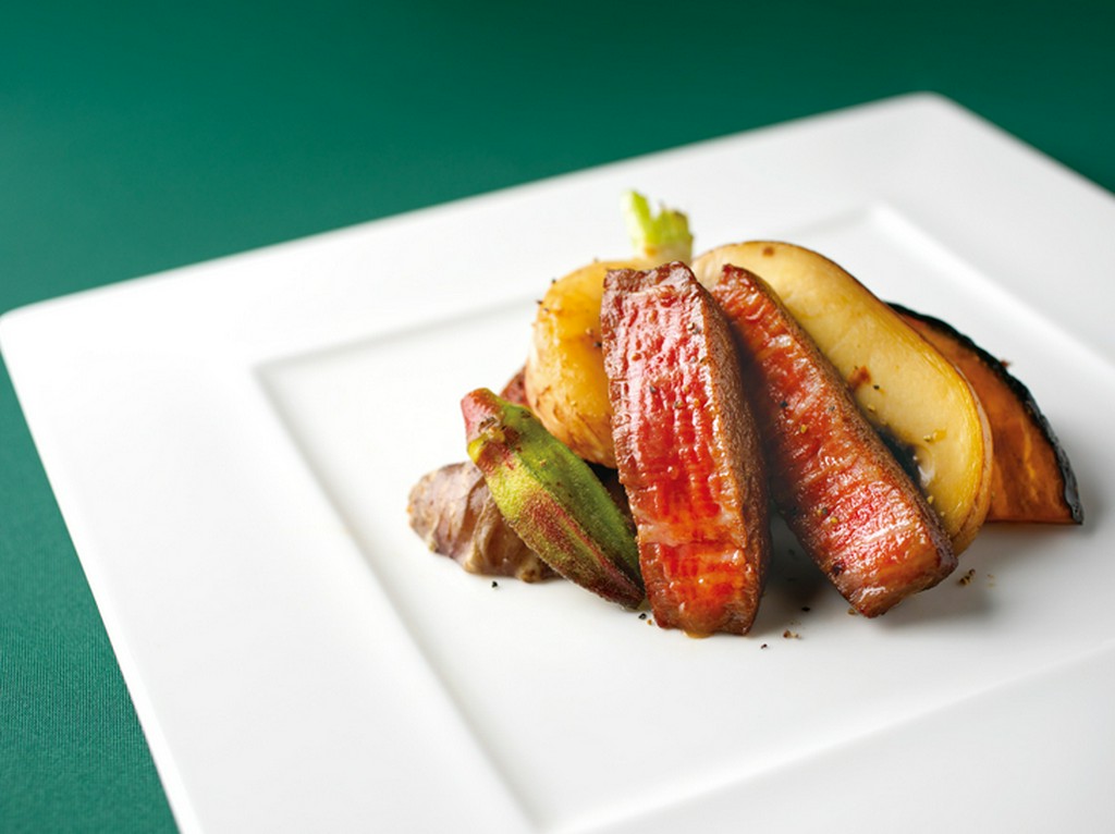 鮮魚の広東式刺身 アマニ油和え