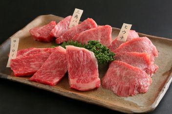 烧肉 万野 本店