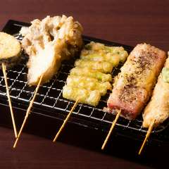 迷ったらこれ！　人気の天ぷらが揃い踏み『天ぷら串五点盛』