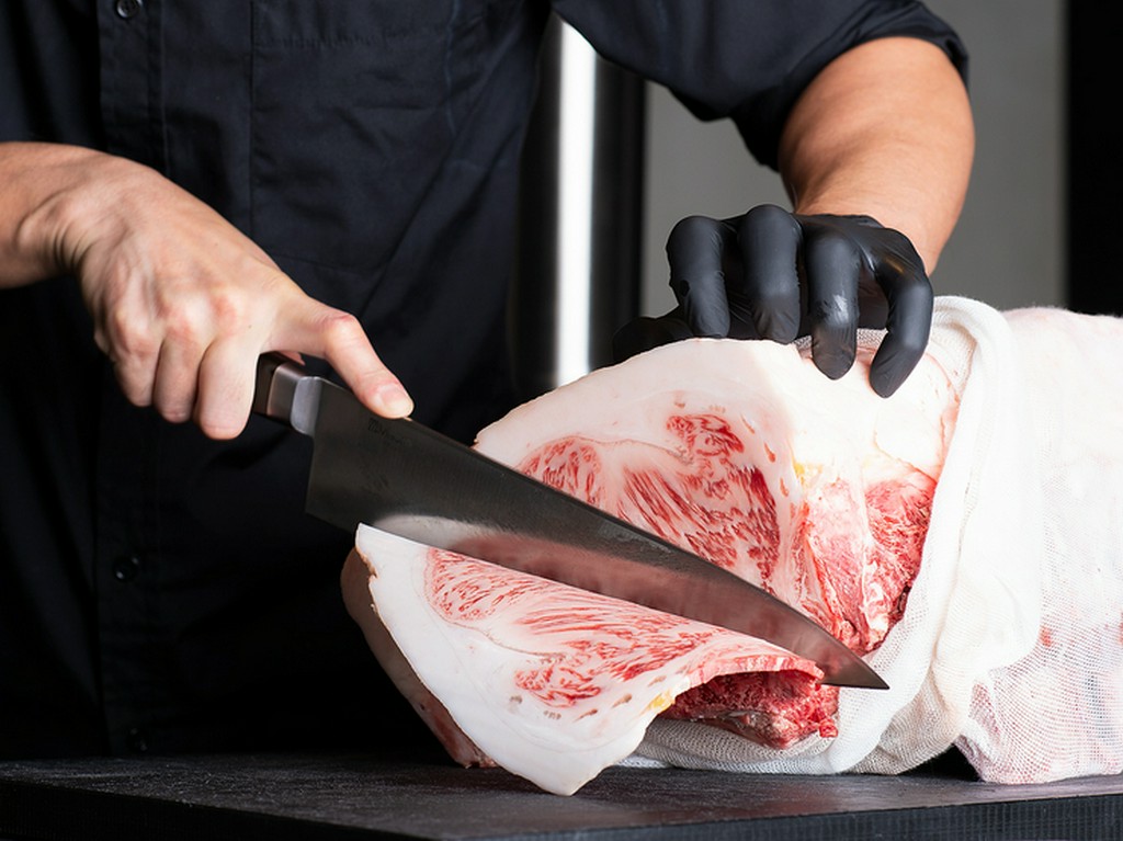 全国の牧場を探し回って出合った極上の『サーロイン』