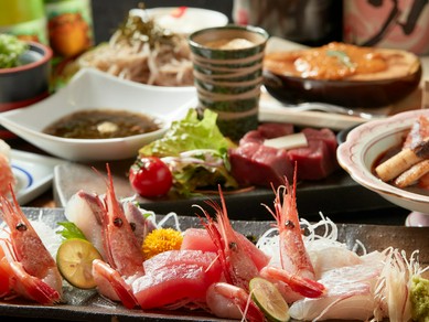 四季折々、旬の食材を活かした料理でおもてなし