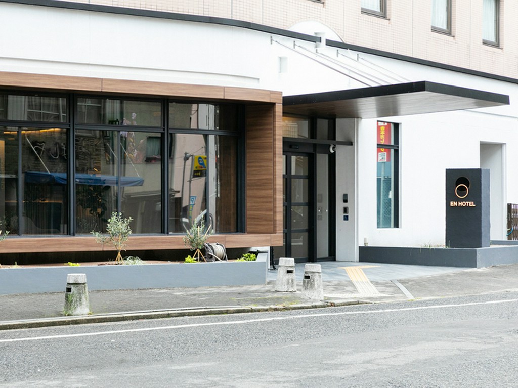 EN HOTEL Hiroshimaの1階に併設されている【からたちの花】