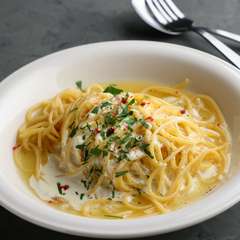 レモンの酸味と香りが広がる『レモンパスタ（Sサイズ）』