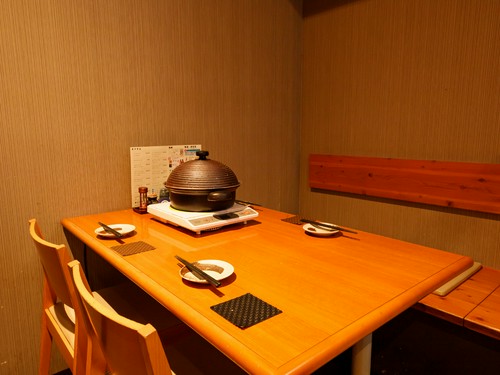 女子会やママランチ会に。鍋を囲んで和気あいあい