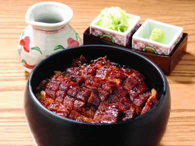 やっぱり外せない! お店で焼き立てがいただける『ひつまぶし』