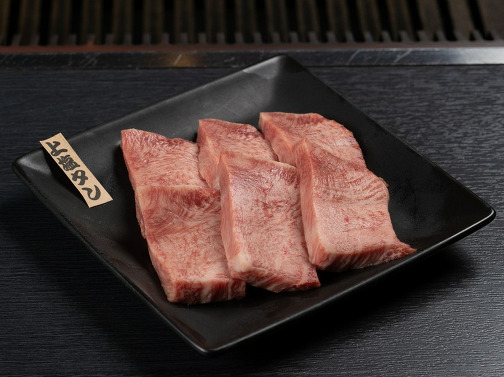 儲け度外視で提供してくれる、分厚く新鮮な『上塩タン』