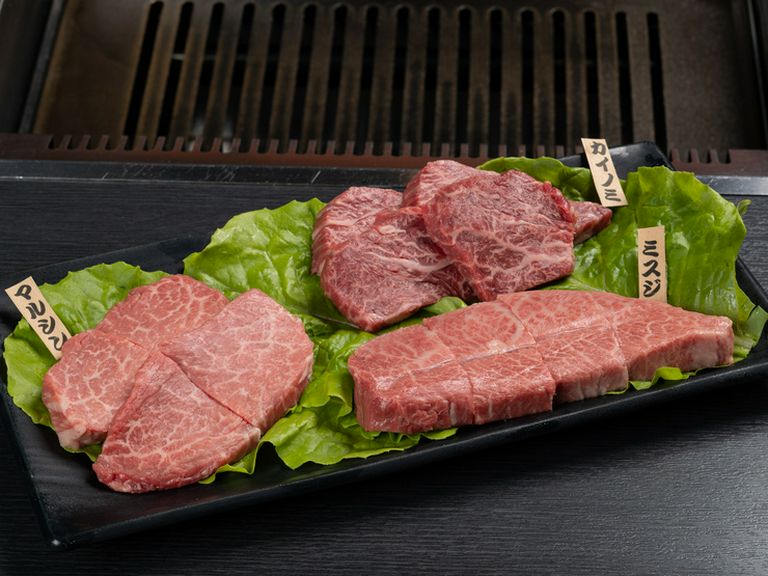 最高のものを厳選した希少部位を堪能できる『特選希少部位盛合せ』