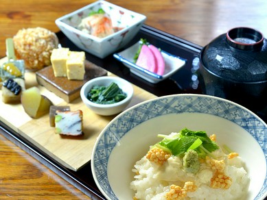 京膳　名物湯葉コロッケ・おばんざい・舞妓飯