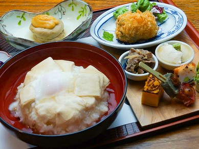 名物ゆばめし 雅 / ゆばめし・湯葉コロッケ・おばんざい