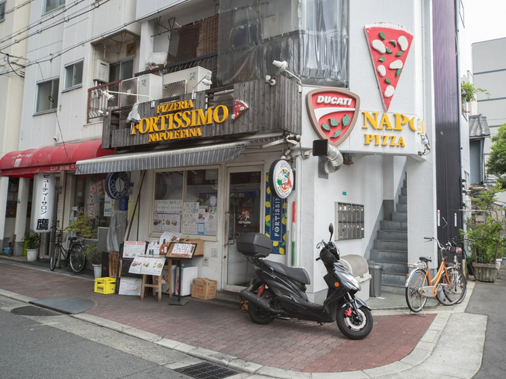 「大阪城北詰」駅、「京橋」駅から各徒歩４分でアクセス至便