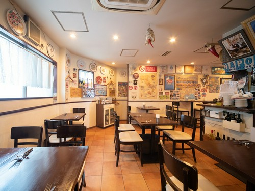 お洒落で清潔な店内