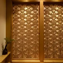 和の職人の技巧が結実した上品で作品の様な佇まい