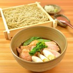 柔らかく、旨味と濃厚なコクがある鴨のつけ椀でお蕎麦をより味わい深くご堪能頂けます。