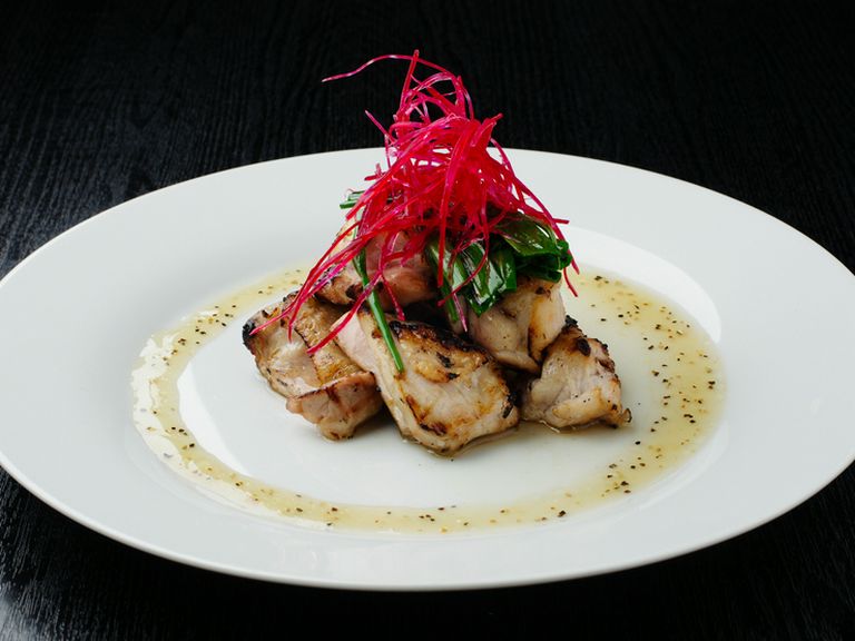 柔らかい若鶏を塩だれでさっぱりと『若鶏の九条ねぎ塩だれ炒め』