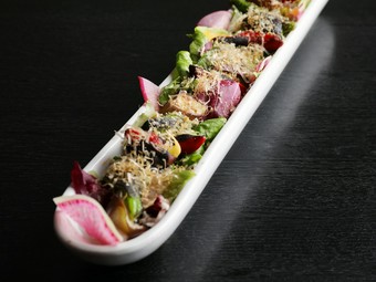 地元の旬なおいしい野菜をたっぷり『旬の京野菜を使ったサラダ』