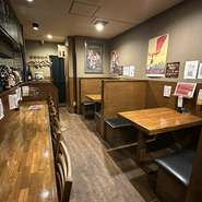 臨場感あるカウンター席