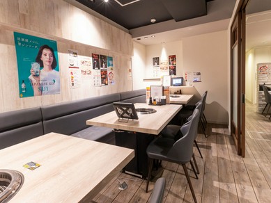 個室で安心して心ゆくまで会話と食事を堪能