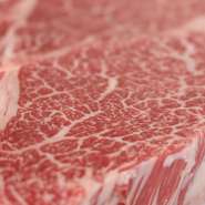 厳選して仕入れた、さっぱりでしっとりとした仙台牛ヒレ肉の中心部！わずかしか取れない希少な赤身肉(ヒレ)をお楽しみいただけます。
売切れの場合がございます。