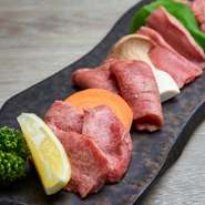 厚切り特上タン・炙り上タン・塩タン・コリコリタンの盛合わせ！タンの全ての部位が一度に楽しめます。