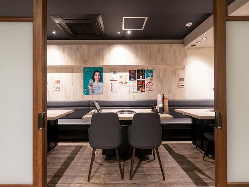店内個室テーブル席