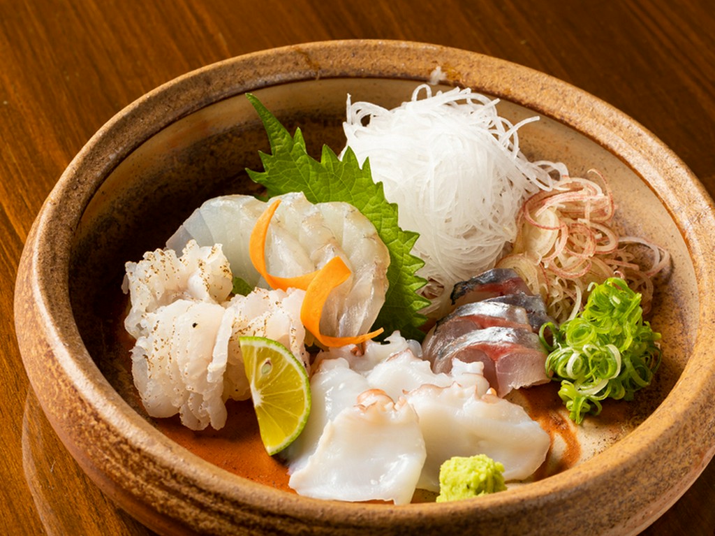 旬のお魚を刺身で堪能『刺身盛り合わせ』