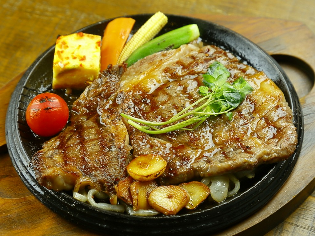 熊本県産のブランド牛を、がっつり堪能できる『リブロースステーキ』