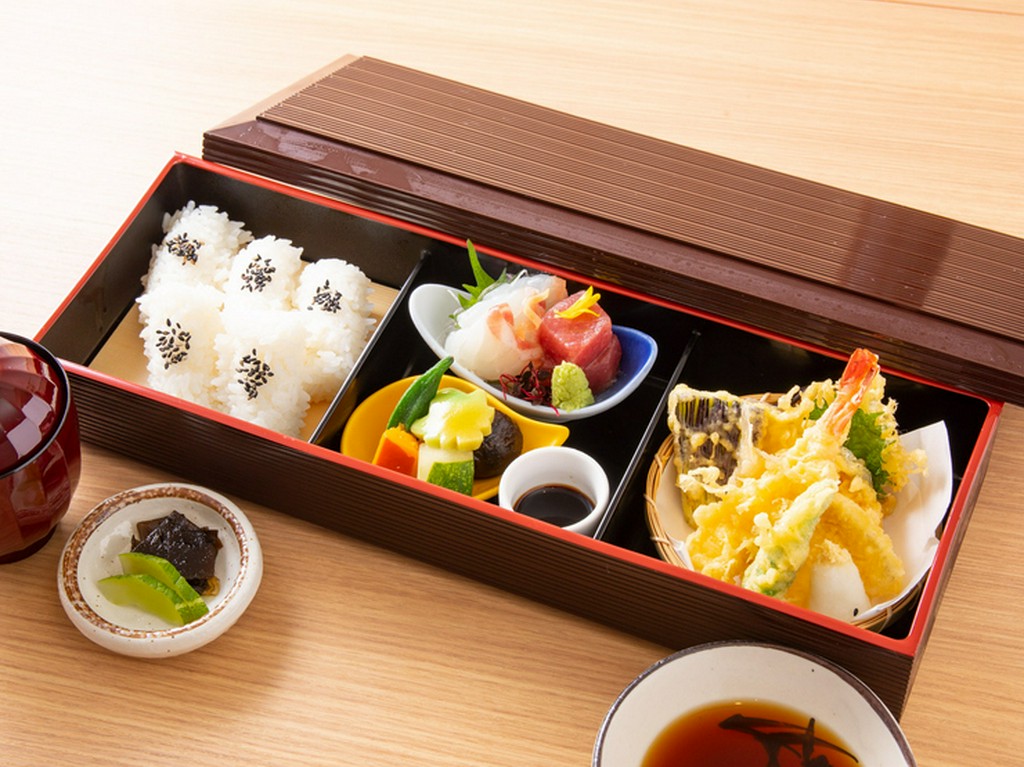 ランチタイムが華やぐ『帆弁当』