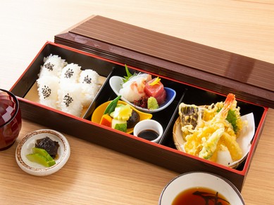 ランチタイムが華やぐ『帆弁当』