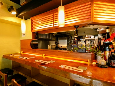 落ち着いた大人の雰囲気で二人の時間を