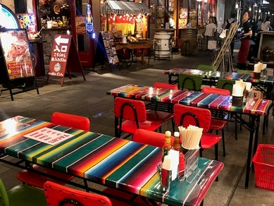 異国情緒を肌で感じながら、二人で旅行気分を味わって