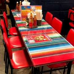 にぎやかな明るい雰囲気で女子会を楽しめる